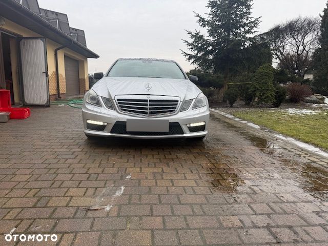 Mercedes-Benz Klasa E - 9