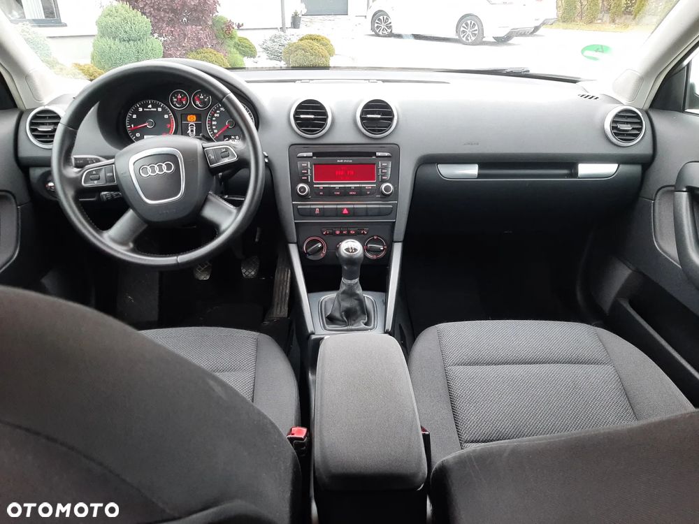 Audi A3 Sportback 1.6 Ambition - 19