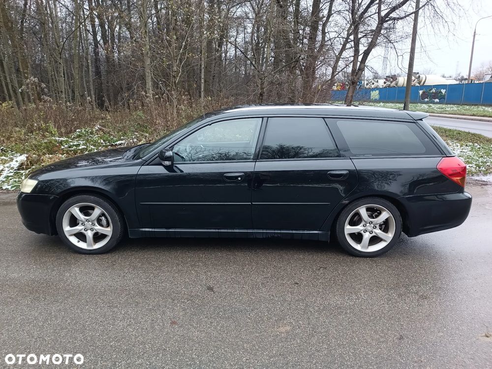 Subaru Legacy - 31