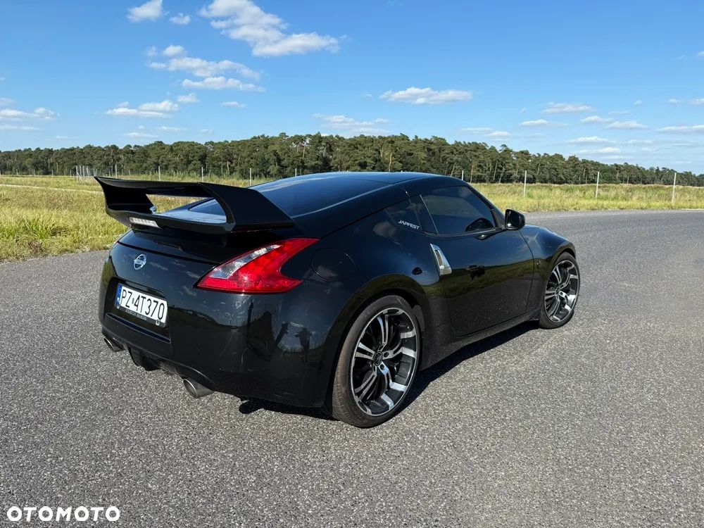 Nissan 370 Z Black Edition - 3