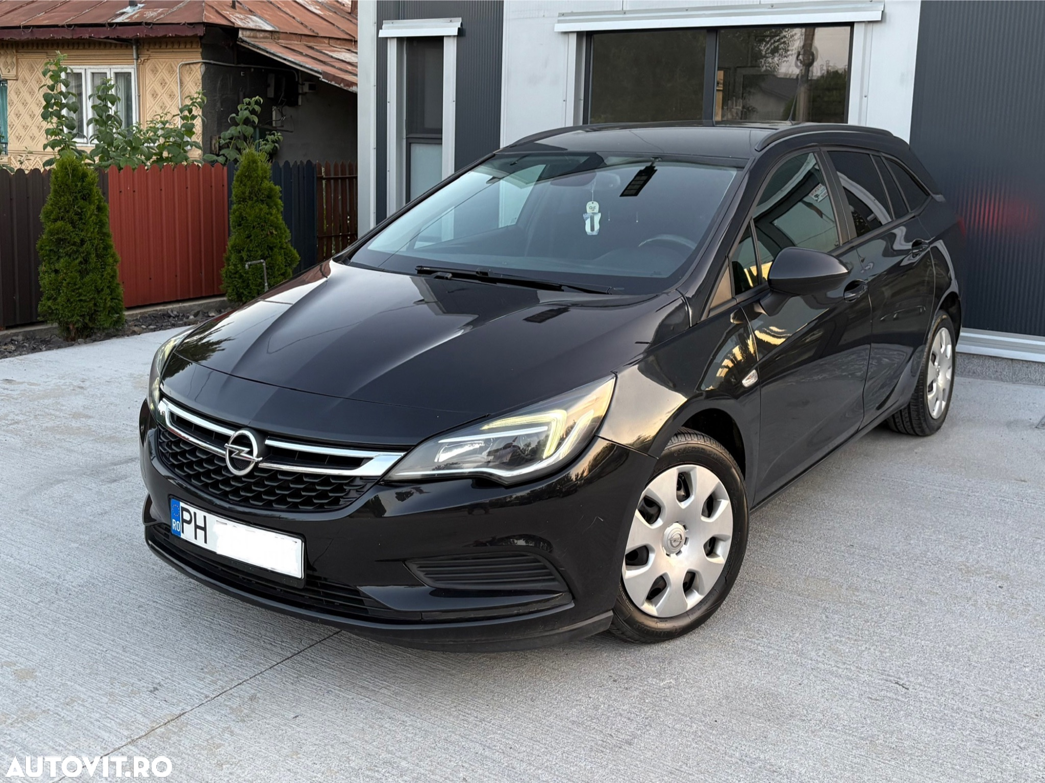 Opel Astra 1.6 CDTI ECOTEC ECOFlex Start/Stop Selection - 2