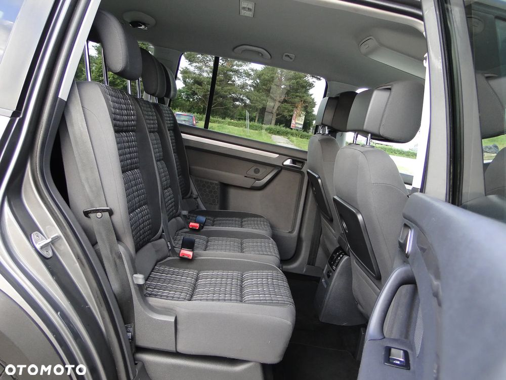Volkswagen Touran 2.0 TDI DPF Cross - 7
