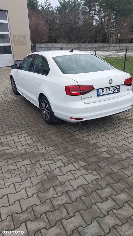 Volkswagen Jetta - 7