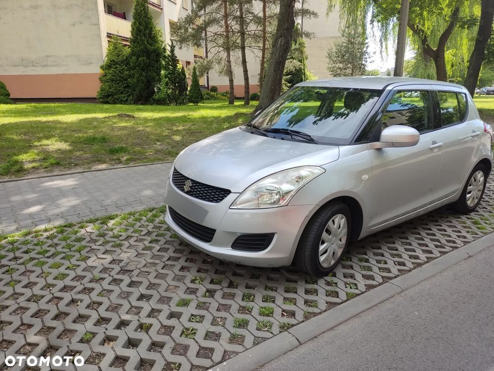Suzuki Swift 1.2 Club - 11