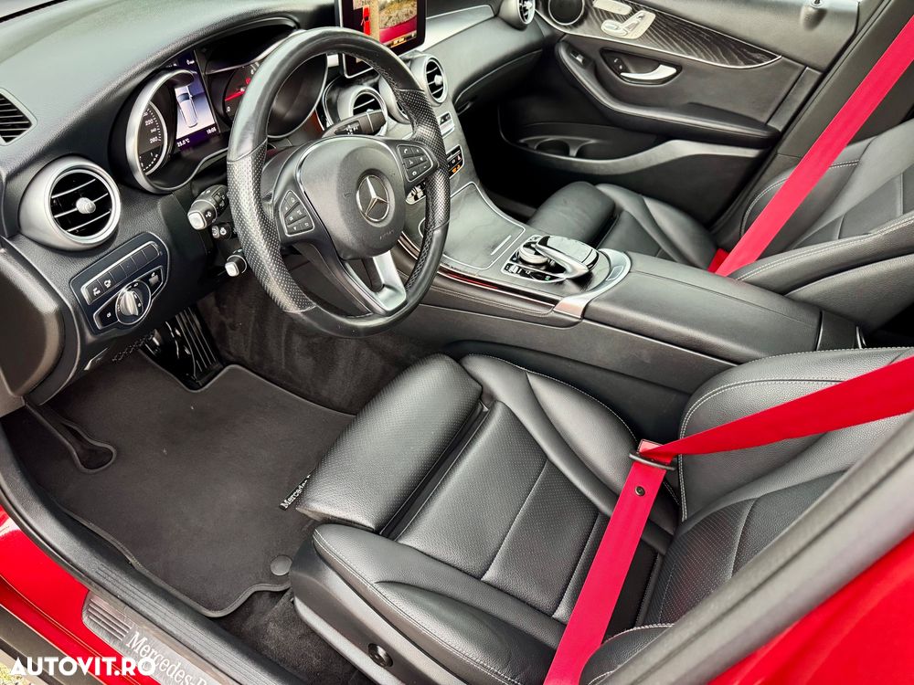 Mercedes-Benz GLC 300 4Matic 9G-TRONIC AMG Line - 10