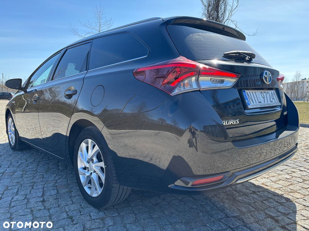 Toyota Auris Hybrid 135 Prestige - 5