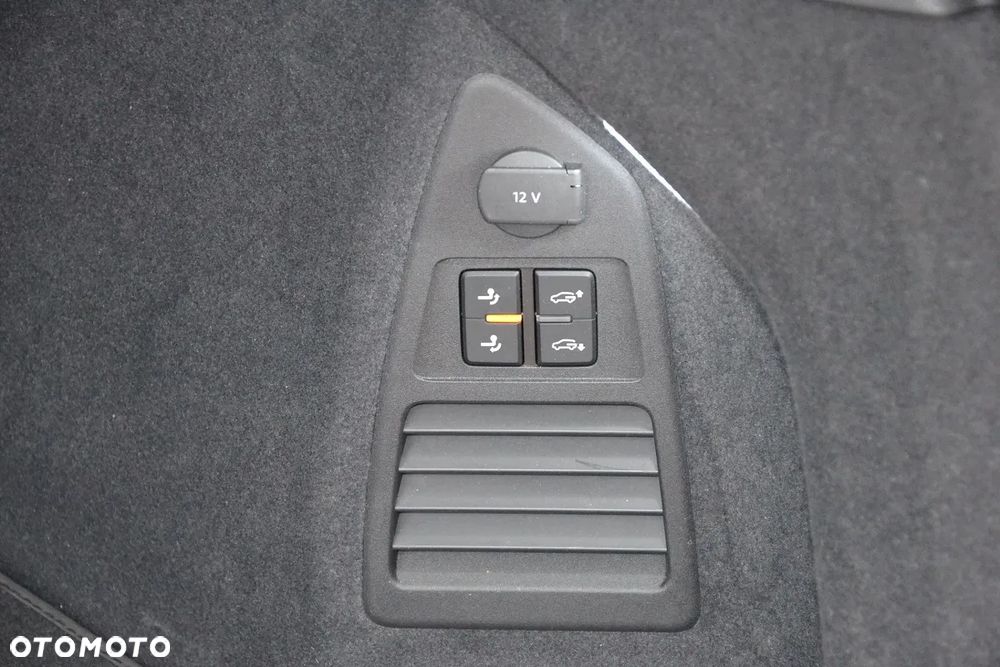 Volkswagen Touareg 3.0 V6 TSI OPF 4Motion Elegance - 32