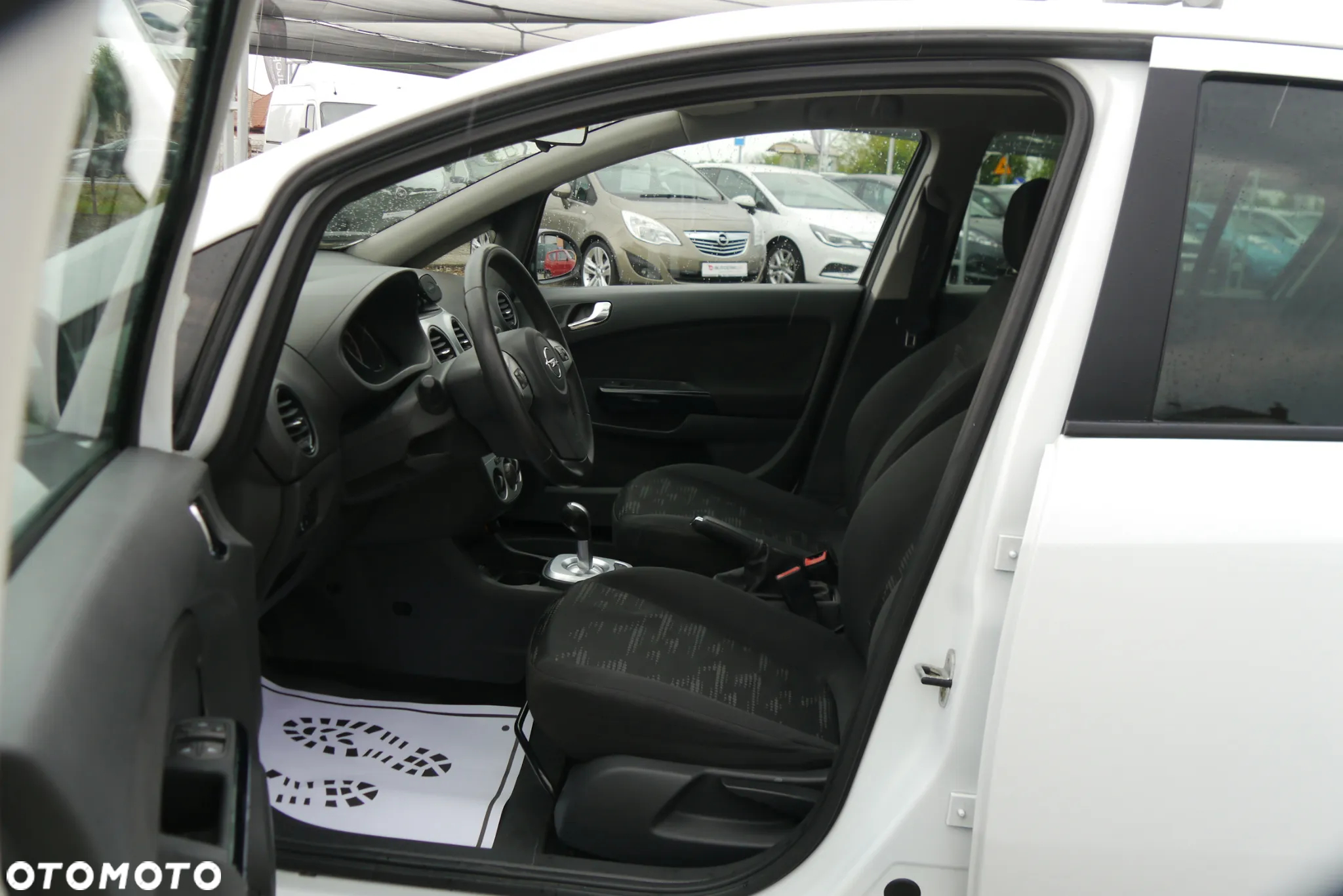 Opel Corsa 1.2 16V Essentia EasyTronic - 11