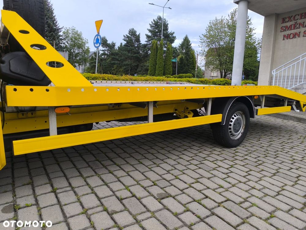 Mercedes-Benz SPRINTER - 12