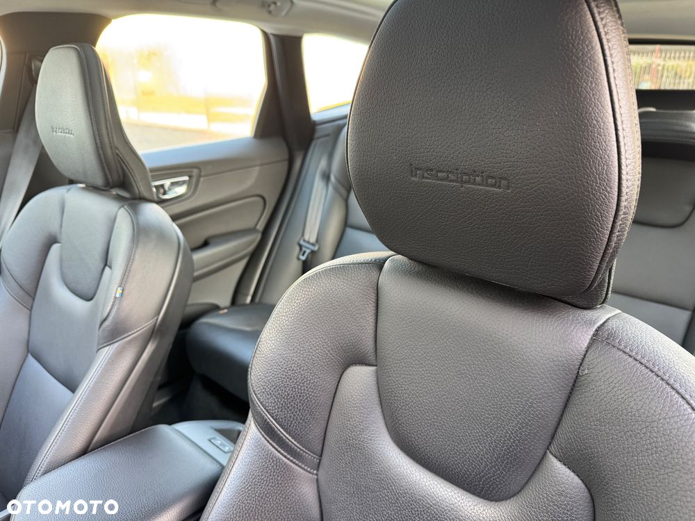 Volvo XC 60 D4 Inscription - 24