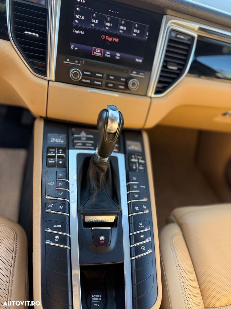 Porsche Macan 3.0 PDK S - 32