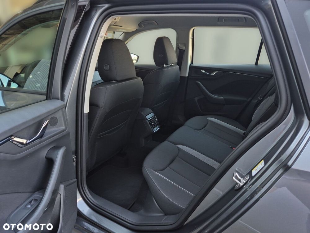 Skoda Kamiq 1.0 TSI Drive DSG - 14