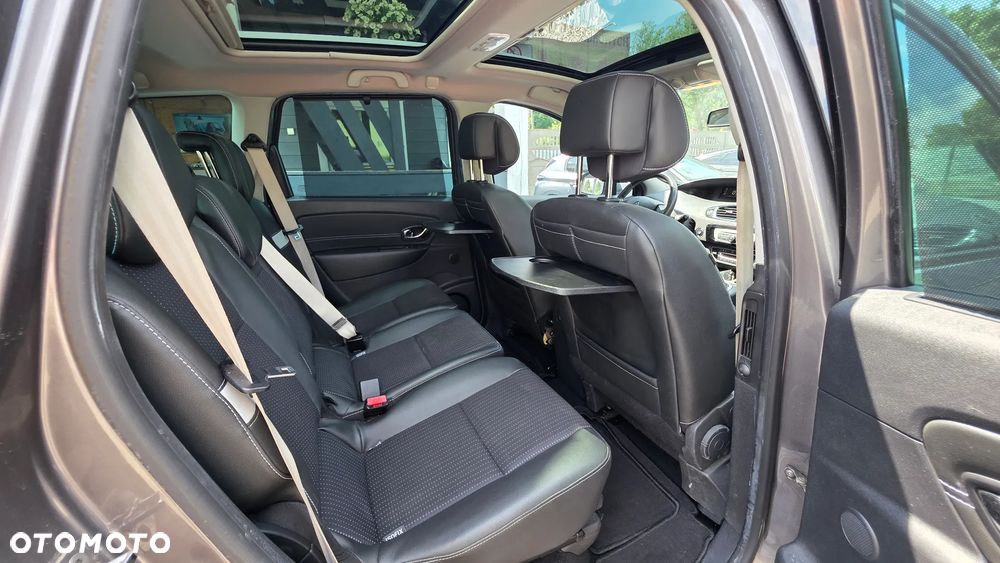 Renault Grand Scenic Gr 1.4 16V TCE Bose Edition - 9