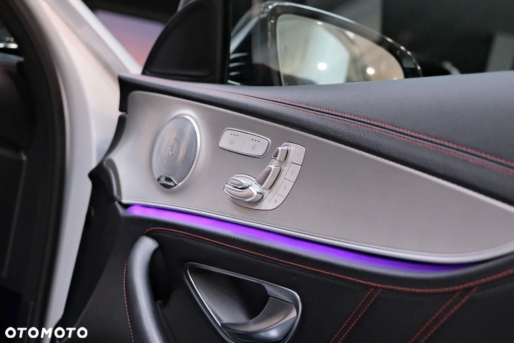 Mercedes-Benz Klasa E 43 AMG 4Matic 9G-TRONIC - 29