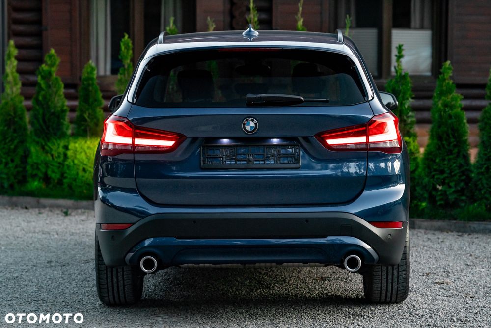 BMW X1 xDrive20i Sport - 12