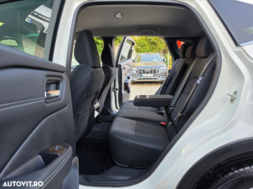 Nissan Qashqai 1.3 DIG-T MHEV N-Connecta - 25