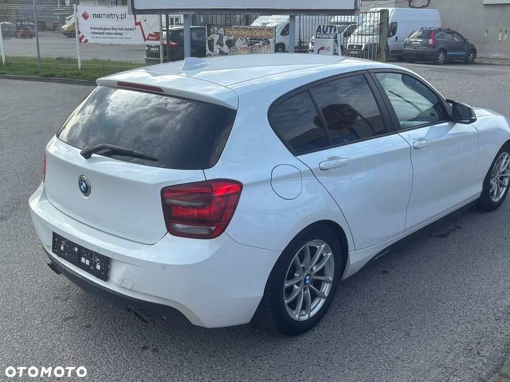 BMW Seria 1 116i - 8