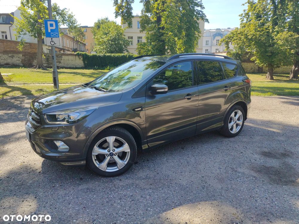 Ford Kuga 1.5 EcoBoost 2x4 ST-Line - 9