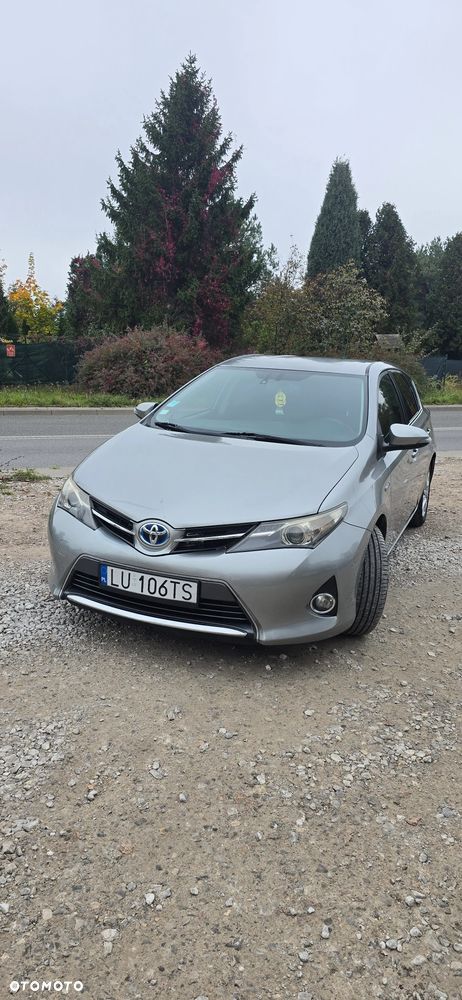 Toyota Auris 1.8 HSD Luna - 1