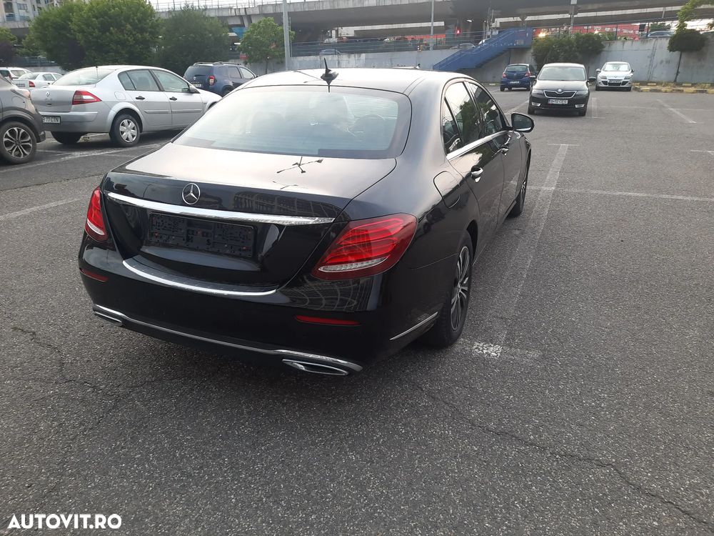 Mercedes-Benz E - 33