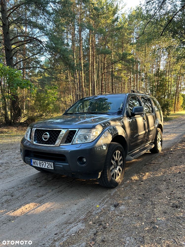 Nissan Pathfinder 2.5 D LE EU5 - 2