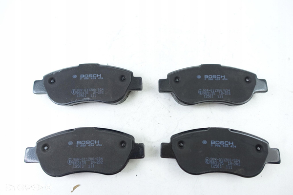 KLOCKI HAMULCOWE PRZÓD FIAT PALIO 1.2 77363782 98845340 0986494454 BOSCH