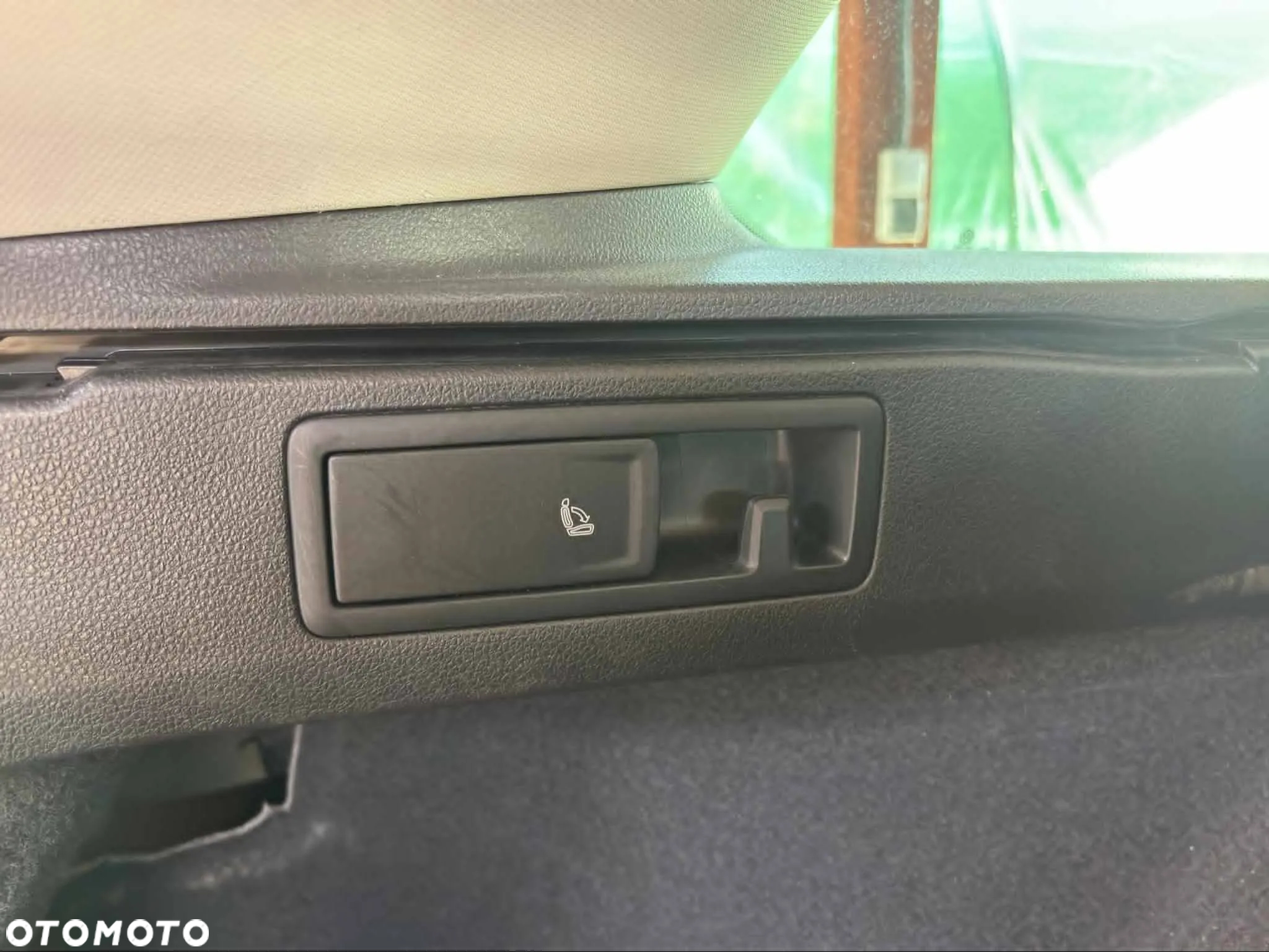 Volkswagen Passat 1.8 TSI BMT Comfortline - 28