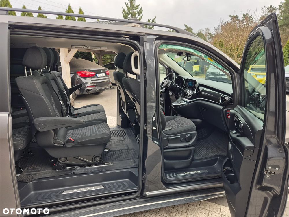 Mercedes-Benz Klasa V - 39
