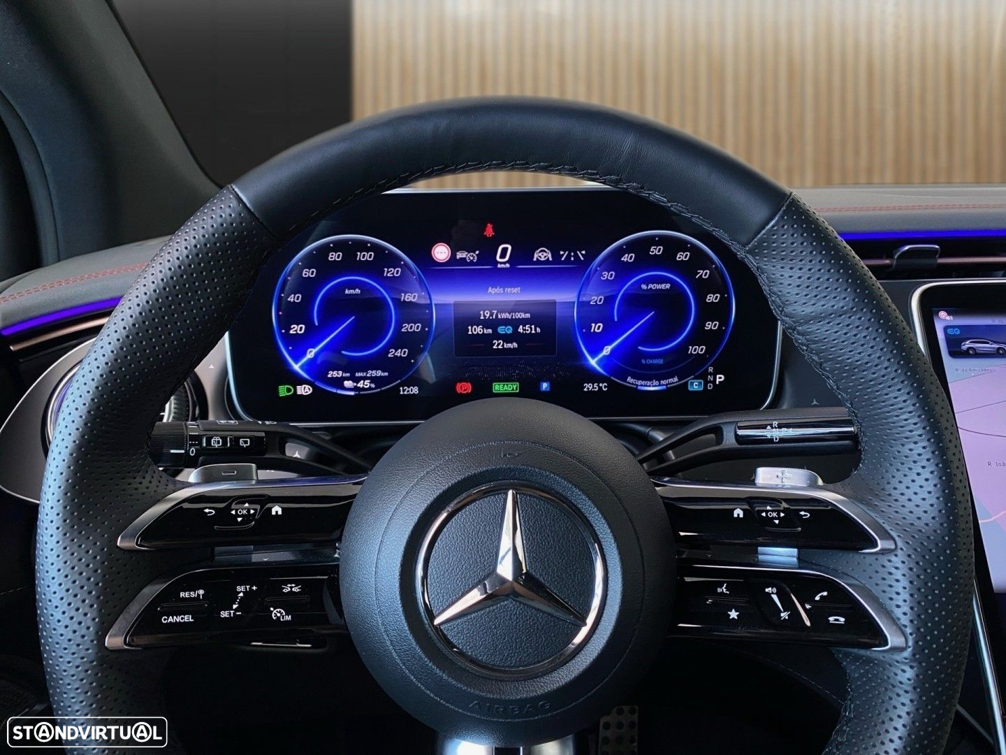 Mercedes-Benz EQE SUV 300 Edition - 3
