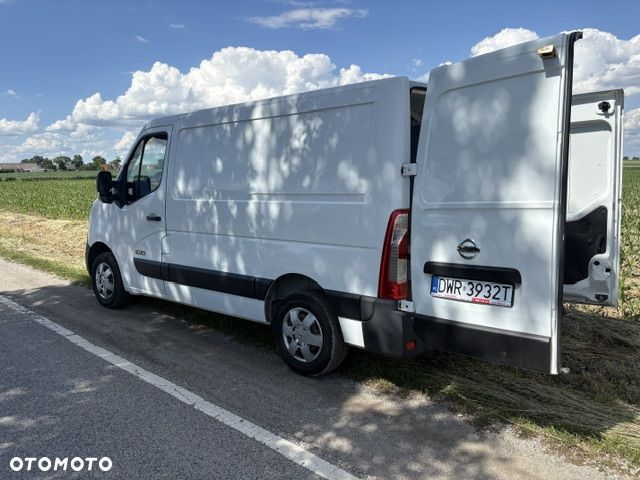 Nissan NV400 - 15