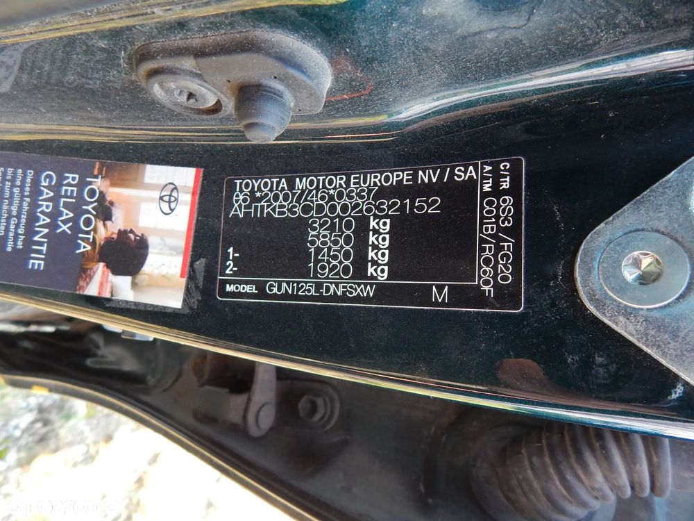 Toyota Hilux - 20