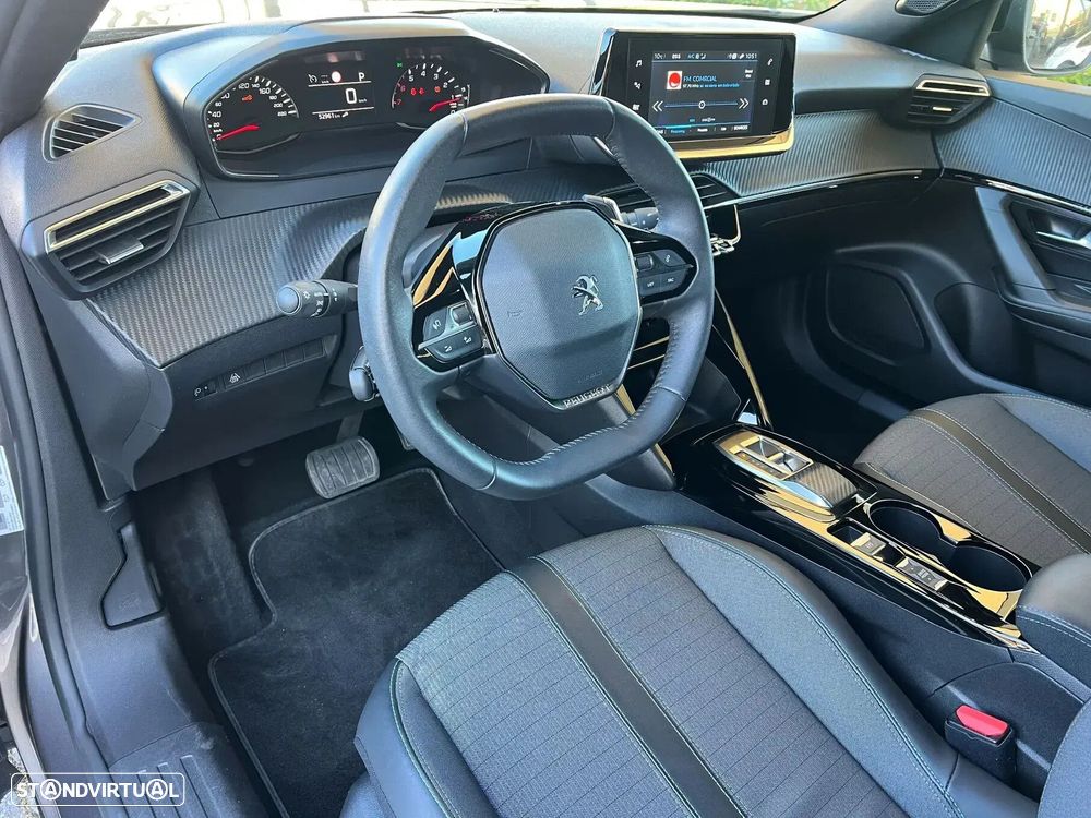 Peugeot 2008 PureTech 130 EAT8 Allure - 21