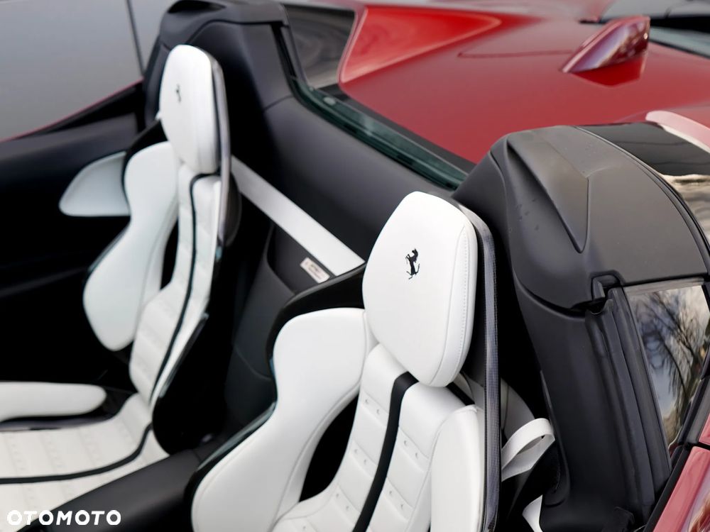 Ferrari SF90 Spider - 23