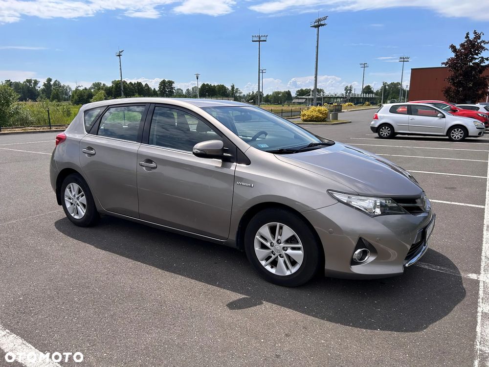 Toyota Auris - 2