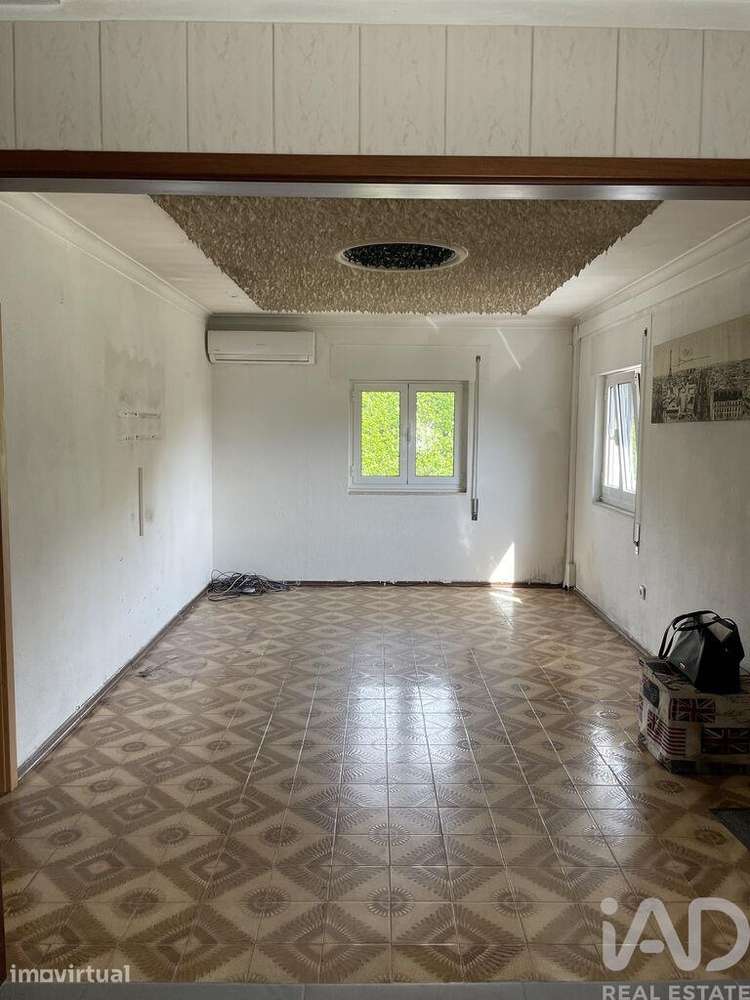 Moradia bi-familiar T6 em Jazente de 204,2 m2 - Grande imagem: 4/32