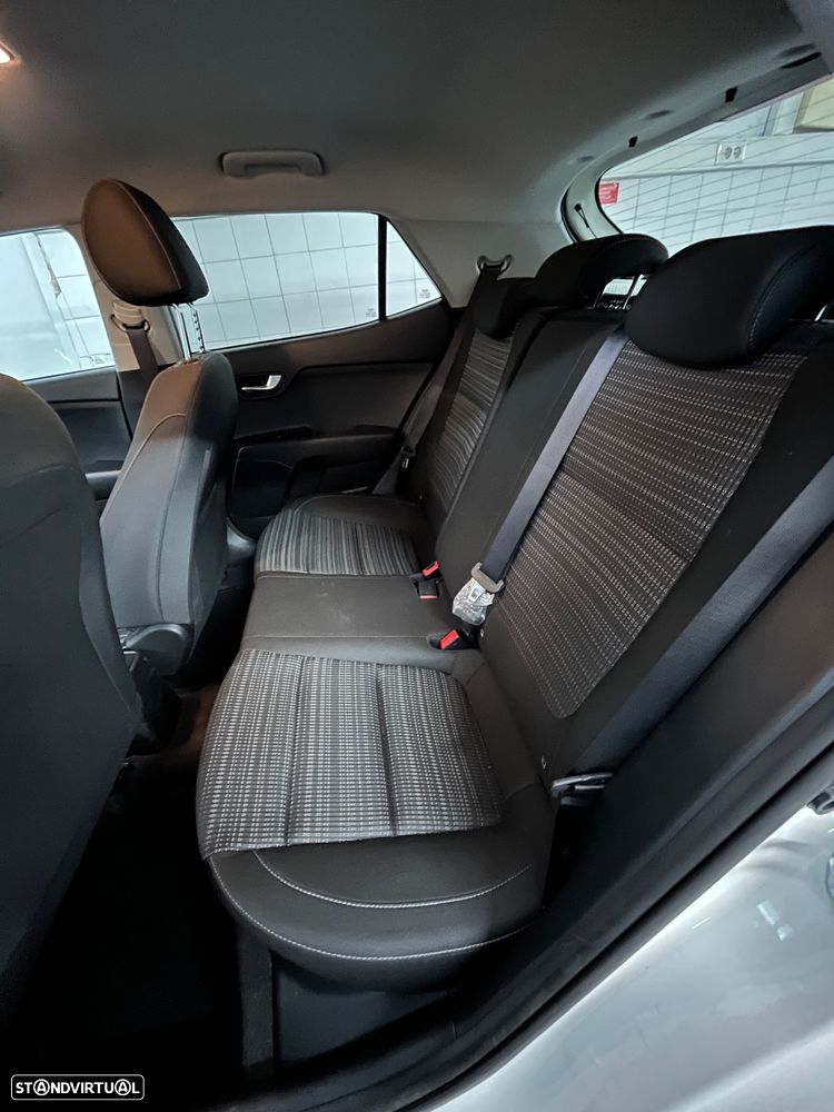Kia Stonic - 6