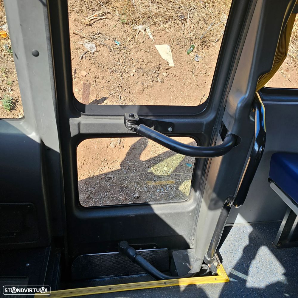 Iveco Mini Buss 21LUGARES A/C - 20