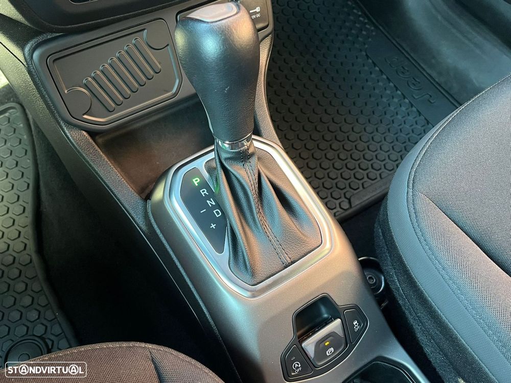 Jeep Renegade 1.3 T Limited S DCT - 22