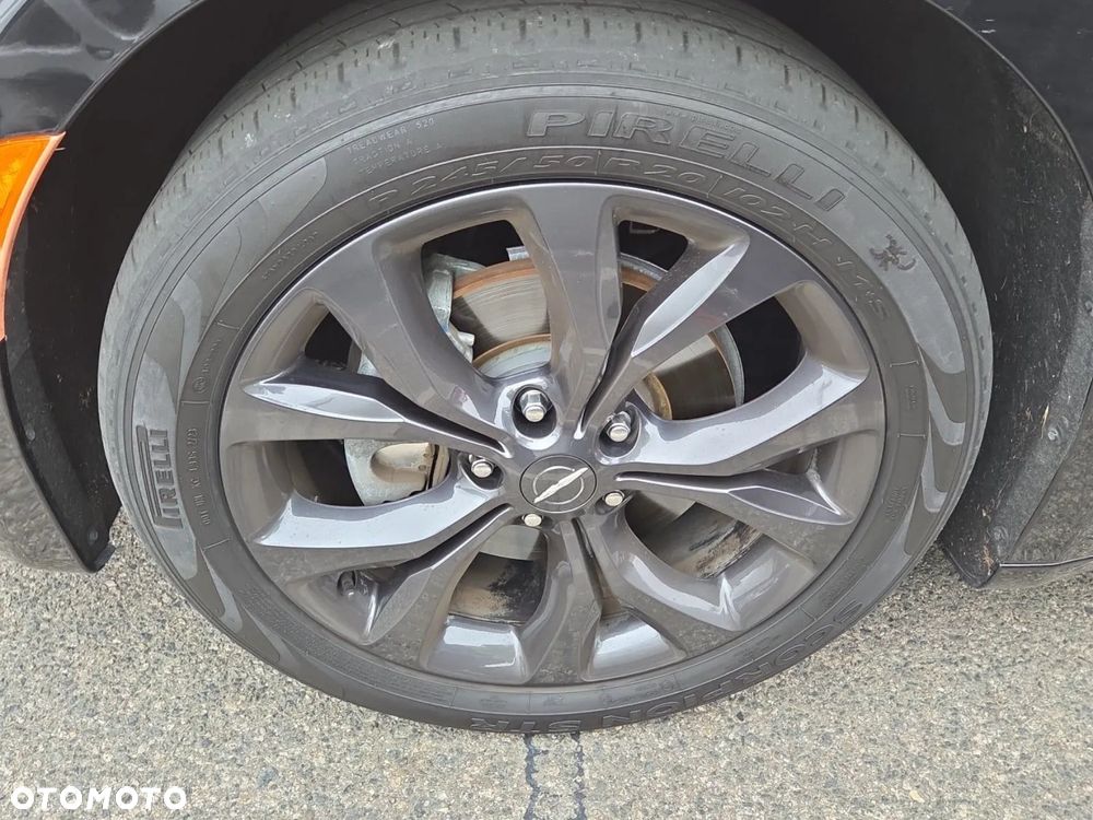 Chrysler Pacifica - 21