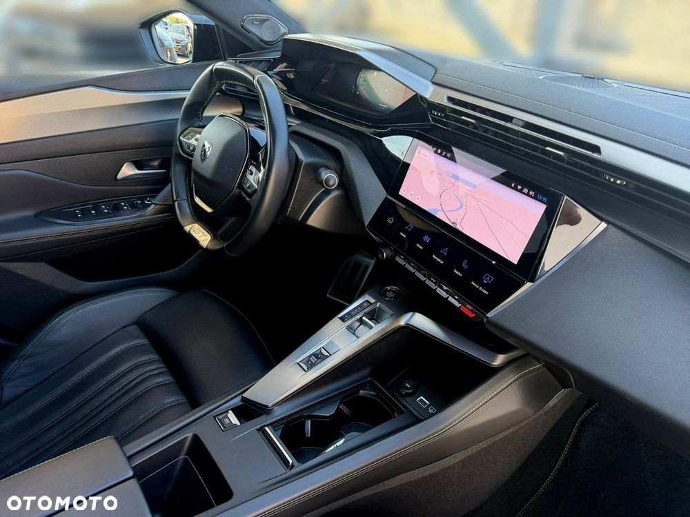 Peugeot 408 - 22