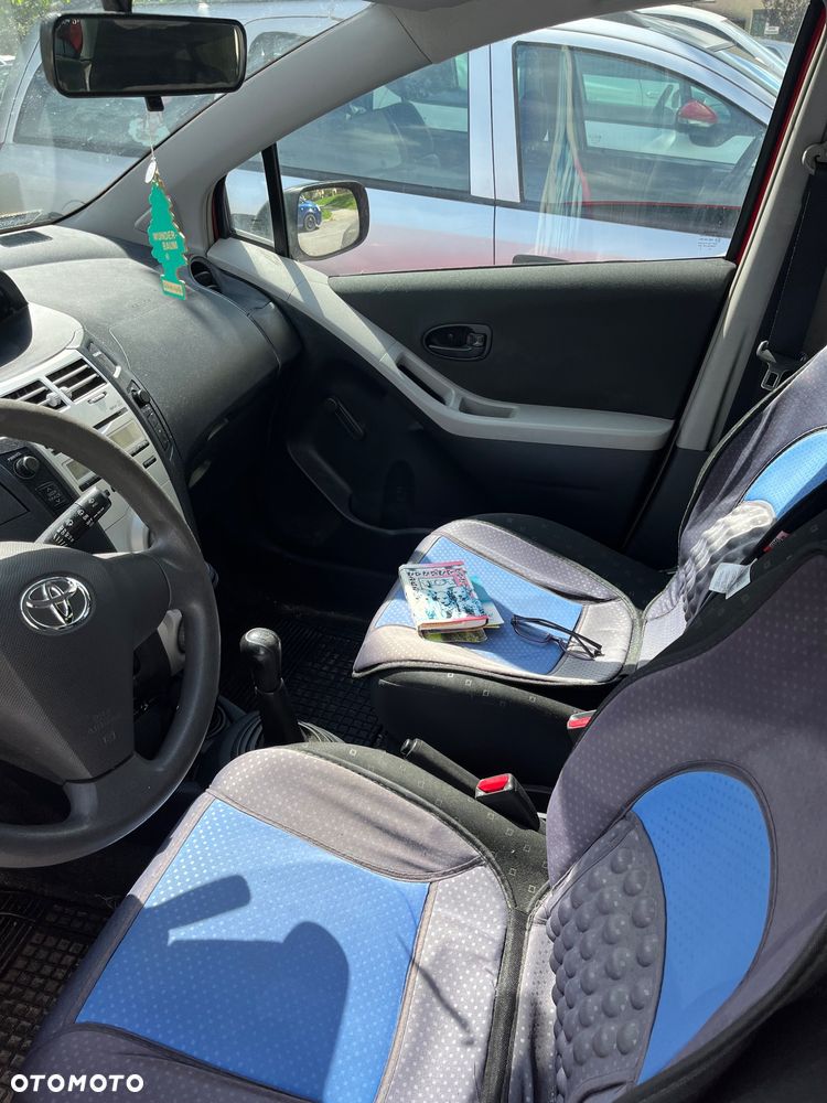Toyota Yaris 1.0 Terra A/C - 11