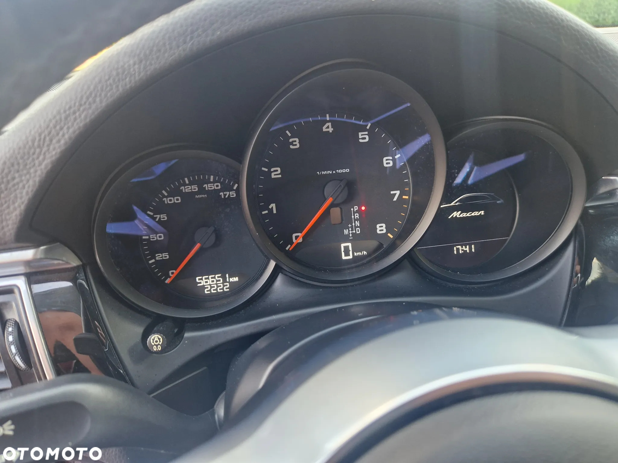 Porsche Macan Standard - 17