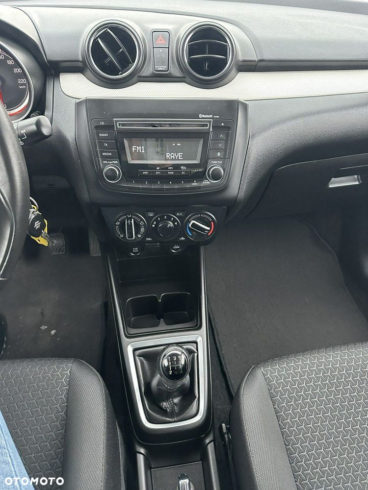 Suzuki Swift - 21