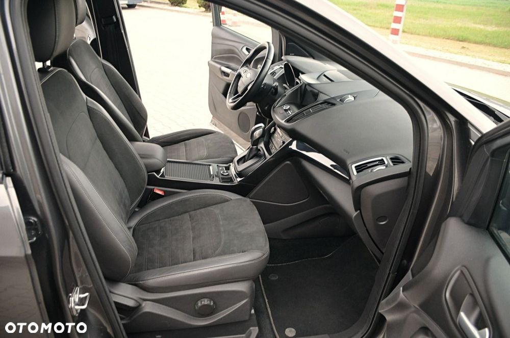 Ford Kuga - 18
