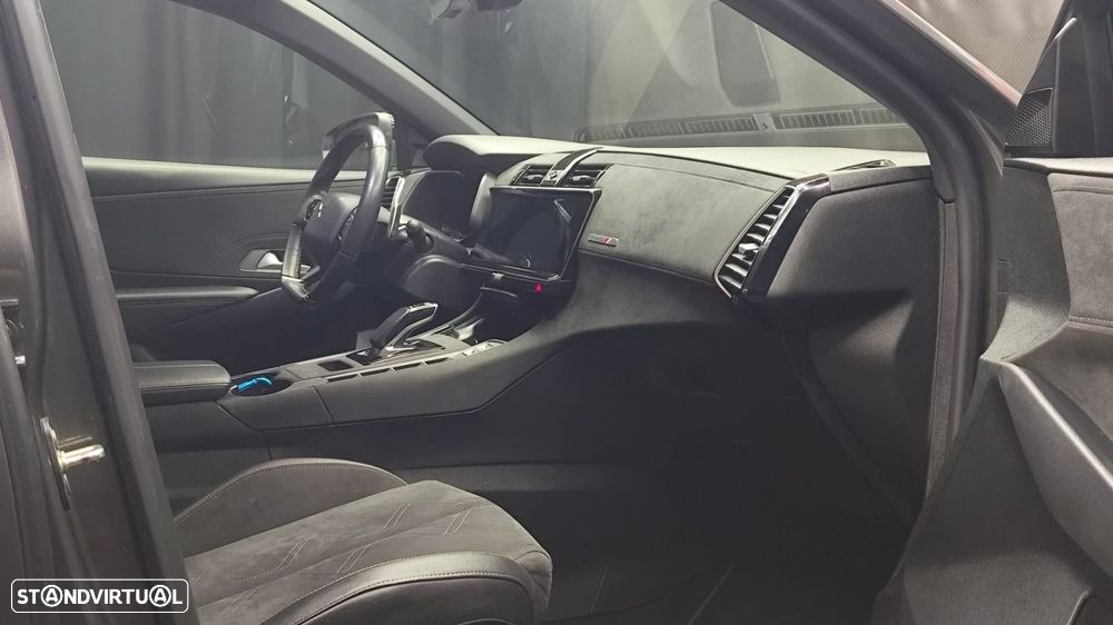 DS DS7 Crossback E-Tense Performance Line EAT8 - 8