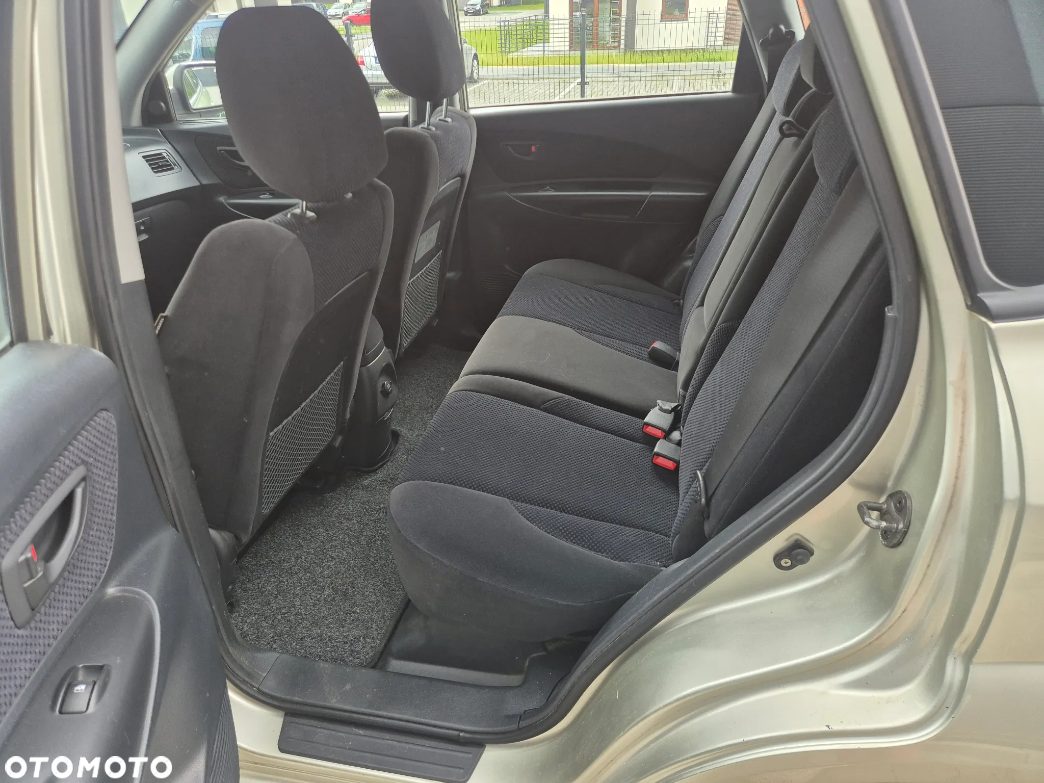 Hyundai Tucson 2.0 Comfort 2WD - 19
