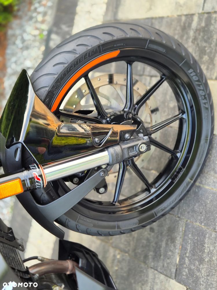 KTM Duke 125 - 17