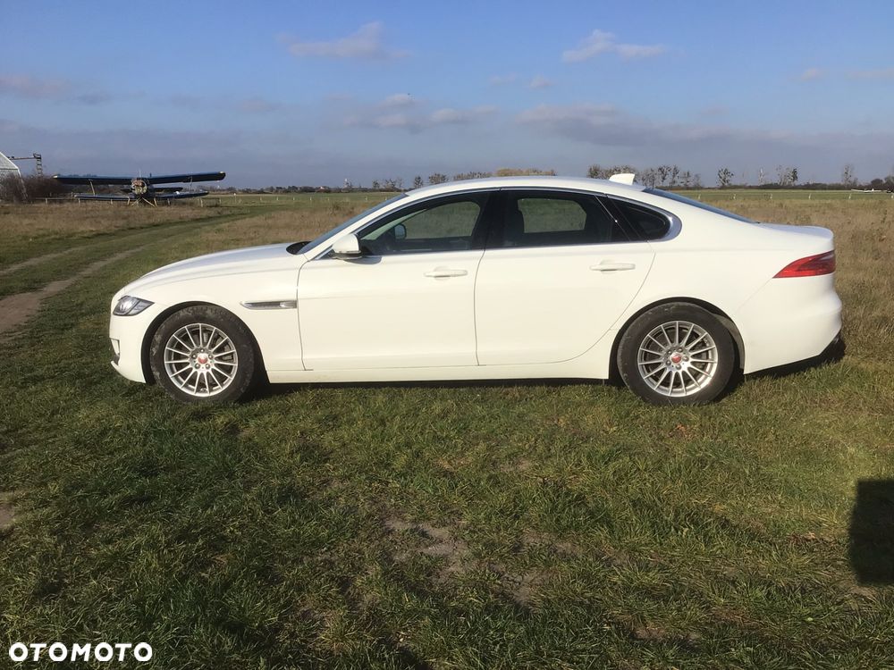 Jaguar XF 2.0 i4D Prestige - 1