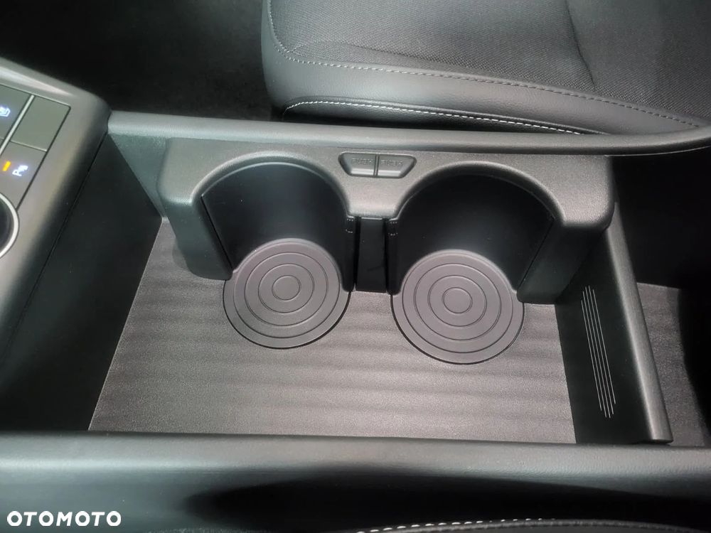 Hyundai Kona 65kWh Executive - 28