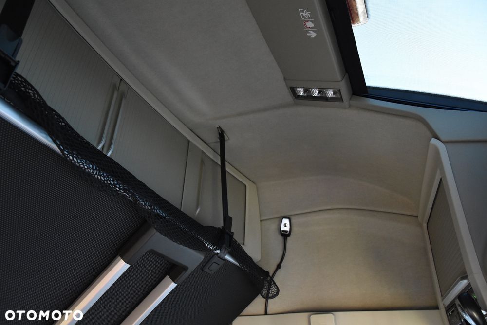 Volvo FH4 460 I SAVE  GLOBETROTTER XL /XENON/ STANDART  /  SALON POLSKA JAK NOWE !!! - 29